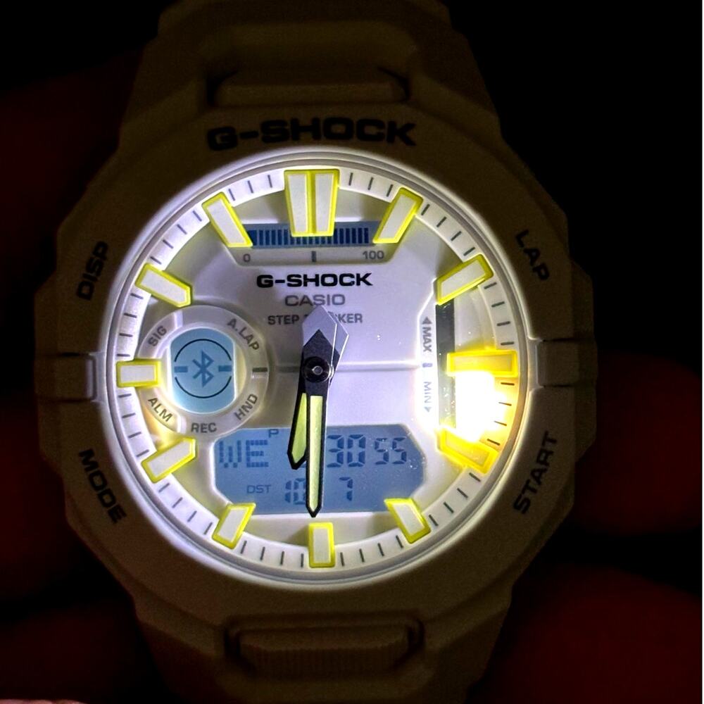 Casio G-Shock MOVE GBA-950-7A Bluetooth Step Tracker White unisex Watch NIBWT - Picture 8 of 17